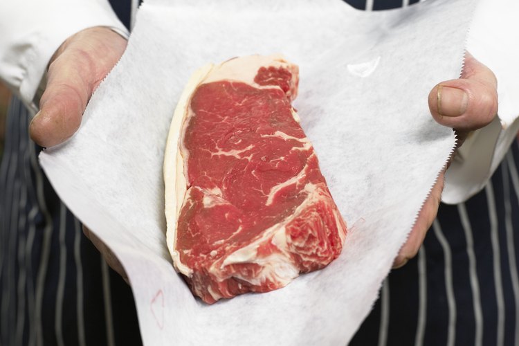 La cecina de res o carne seca es un buen aperitivo para los excursionistas, y a los niños les encanta.