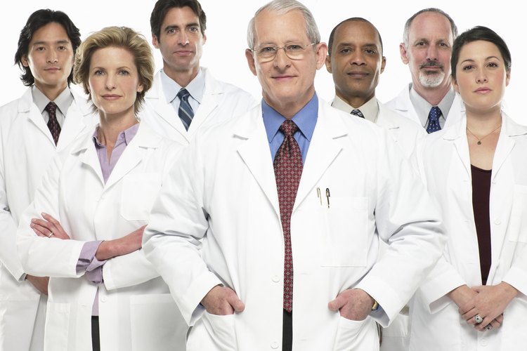 Obtener un doctorado abre muchas oportunidades de carrera y de salarios altos.
