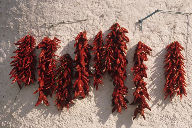 El chile guajillo se puede tostar para obtener un sabor más intenso.
