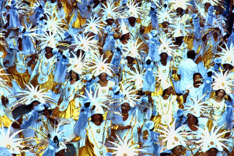 En el carnaval de Trinidad se lucen trajes sorprendentes.