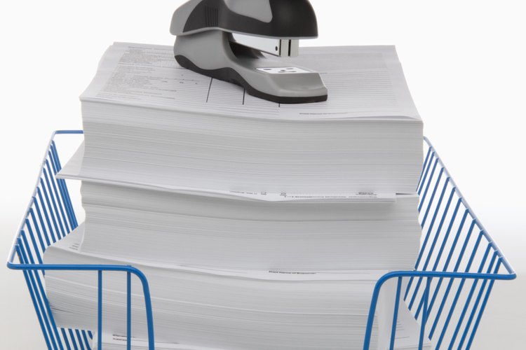 Obtén una licencia antes de sumergirte oficialmente en la preparación de impuestos.