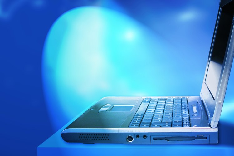 El robo realizado a través de Internet se clasifica como fraude electrónico.