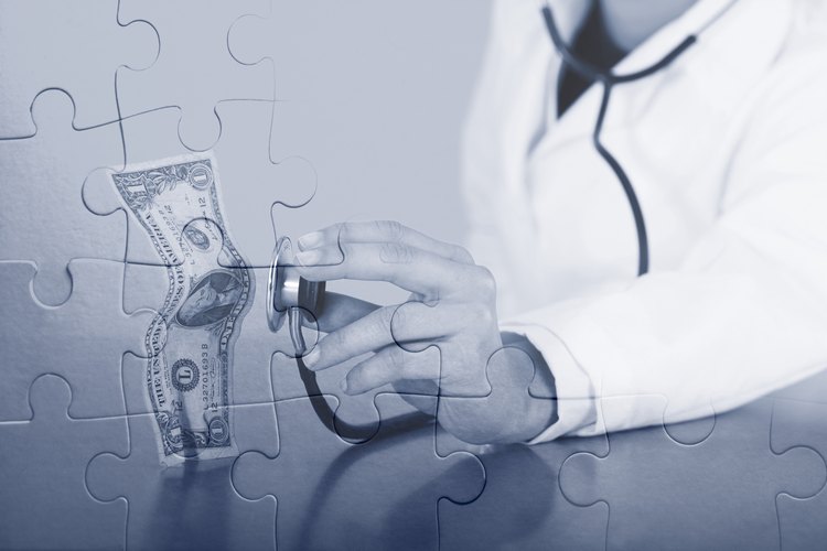 Un buen paquete de seguro médico es un beneficio común de los empleados.