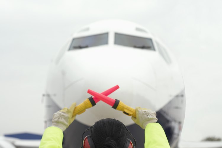 Empleada del aeropuerto.