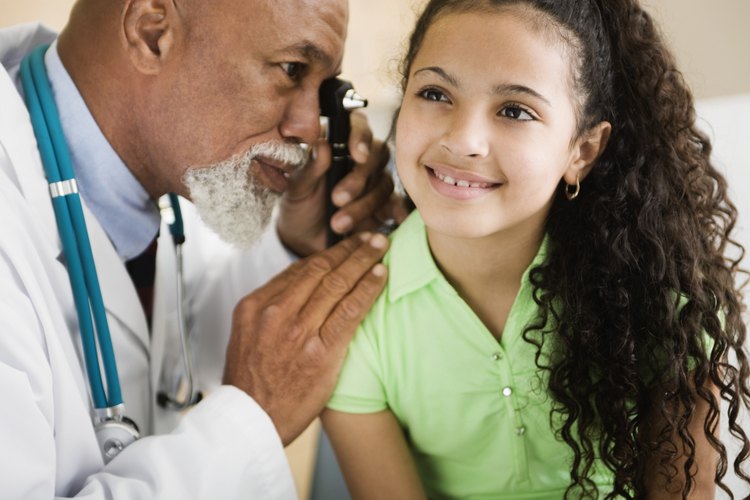 La mayoría de los pediatras generales son M.D..