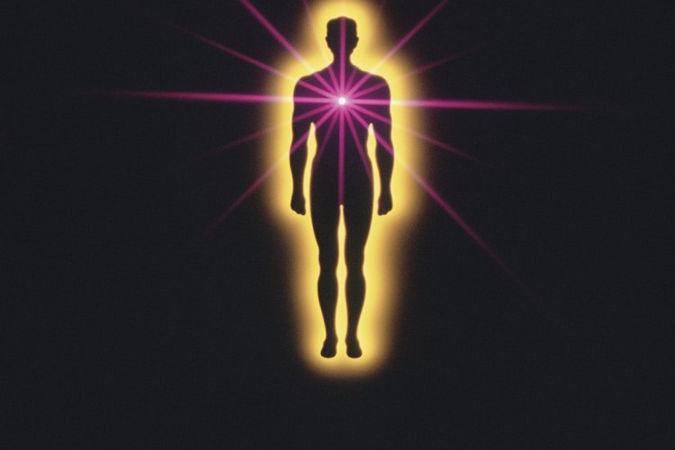 Tu aura es un campo energético sutil que se extiende hasta a 10 pies (3 m) de tu cuerpo.