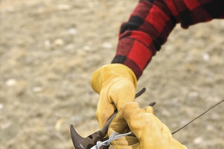 Algunos consejos pueden ayudarte a construir una mejor cercas de alambre de púas.