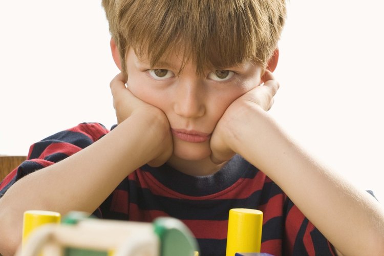 Las metas basadas en el comportamiento pueden ayudarte a motivar el comportamiento positivo en tu hijo. ayudarte