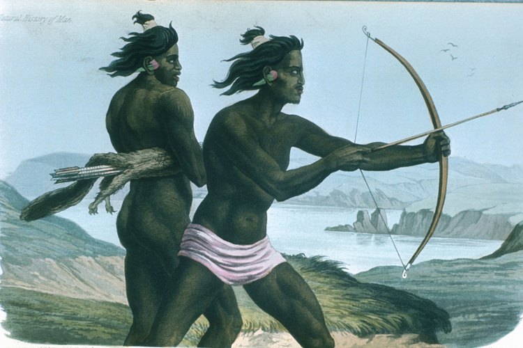 Los nativos de Estados Unidos usaban arcos y flechas para cazar y pelear.