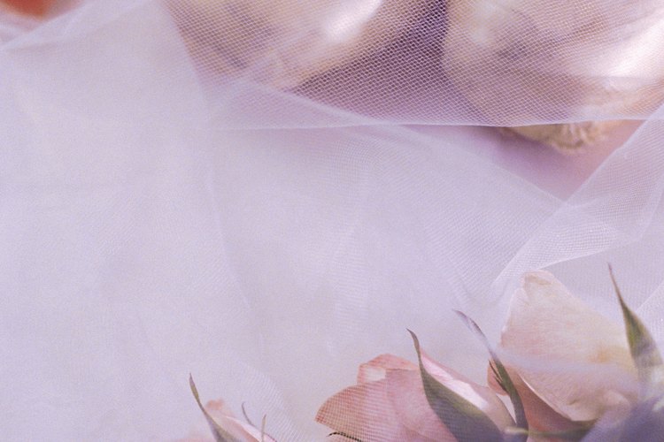 Haz su pastel memorable con una zapatilla de ballet de fondant.