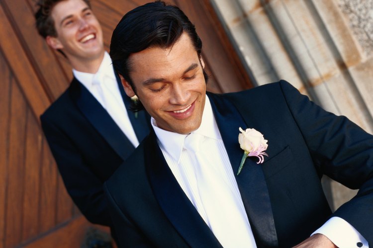 Elige regalos únicos para el padrino de tu boda.