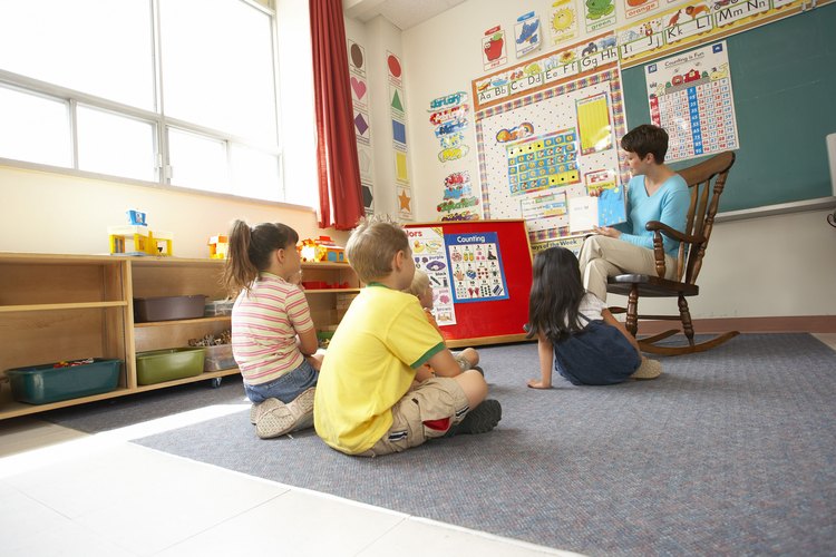 Las reglas deben dictar cómo se comportan los estudiantes en el aula e interactúan con sus compañeros.