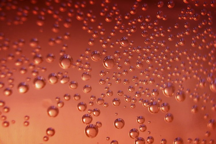 El agua carbonatada constituye uno de los ingredientes primordiales de los refrescos.