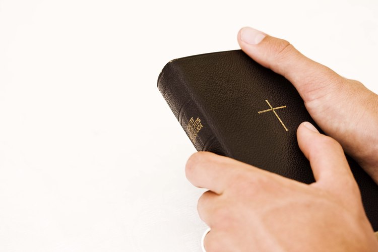Las enseñanzas de la Biblia son la base del sistema de creencias del cristianismo.