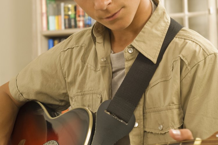 Pulsa la tercera cuerda de la guitarra.