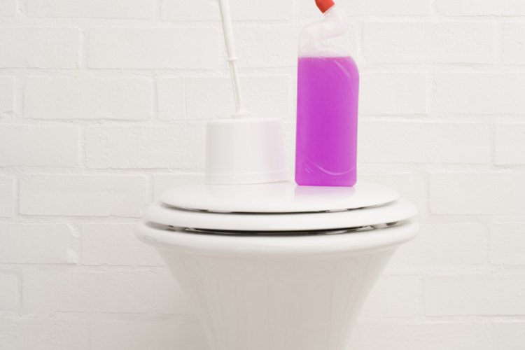 Limpieza en el baño.