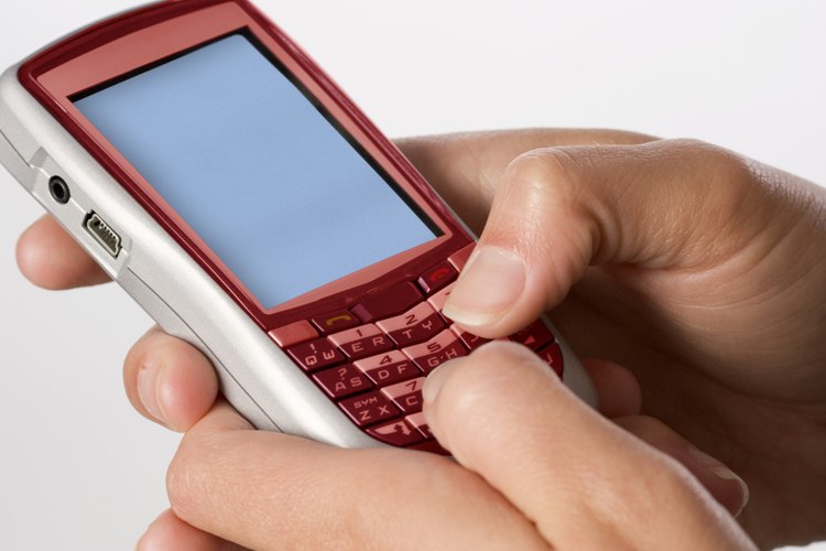 Antes de permitir que tu hijo obtenga un teléfono celular, hazle saber que tener uno es un privilegio, no un derecho.