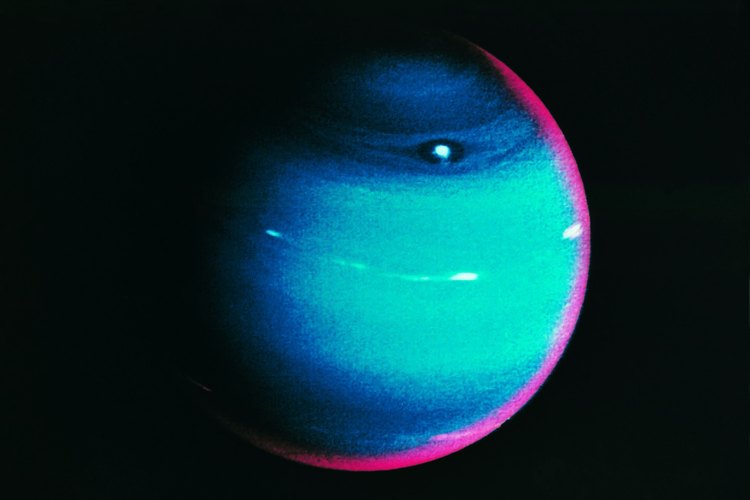 Neptuno es el más pequeño de los gigantes gaseosos.
