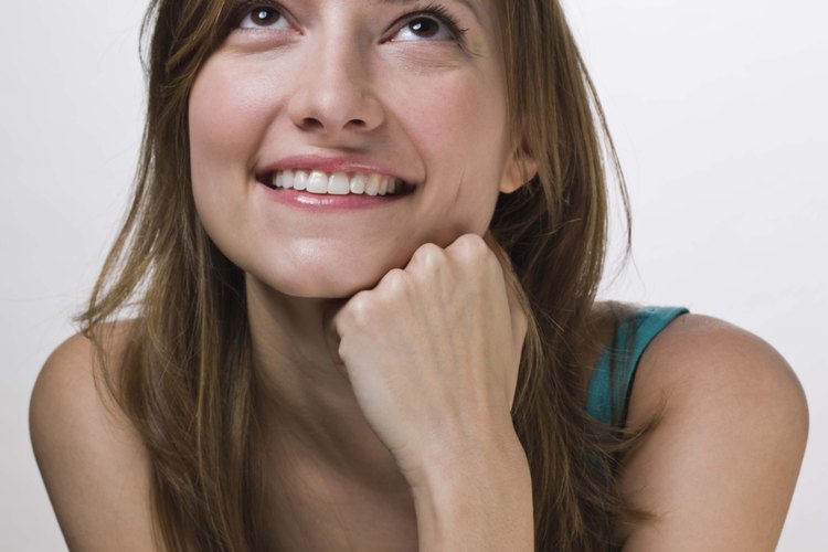 Una de las formas más fáciles de atraer a una mujer es transmitir confianza.