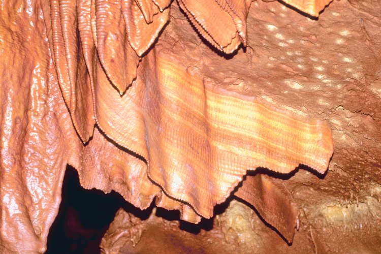Todo lo que necesitas es más fácil de conseguir que un huevo con tocino en la la cueva bacon de las cavernas de Shenandoa.