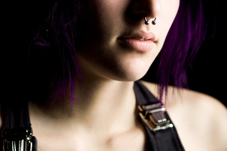 Tinte de cabello sobre la piel rompe tu gran aspecto.