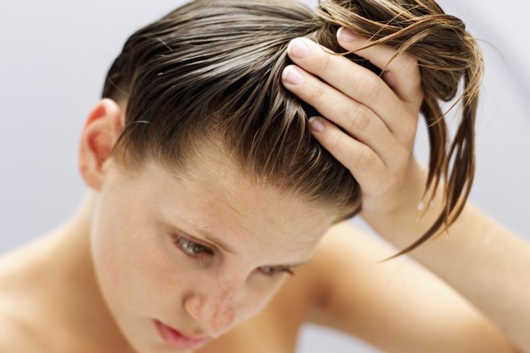 Cómo cuidar tu cabello con aceite de jojoba.
