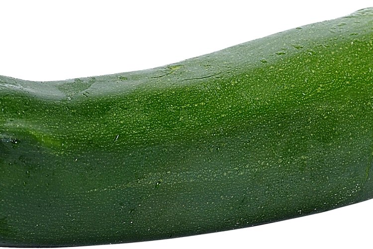 El zucchini asado es un plato de verano delicioso y saludable.