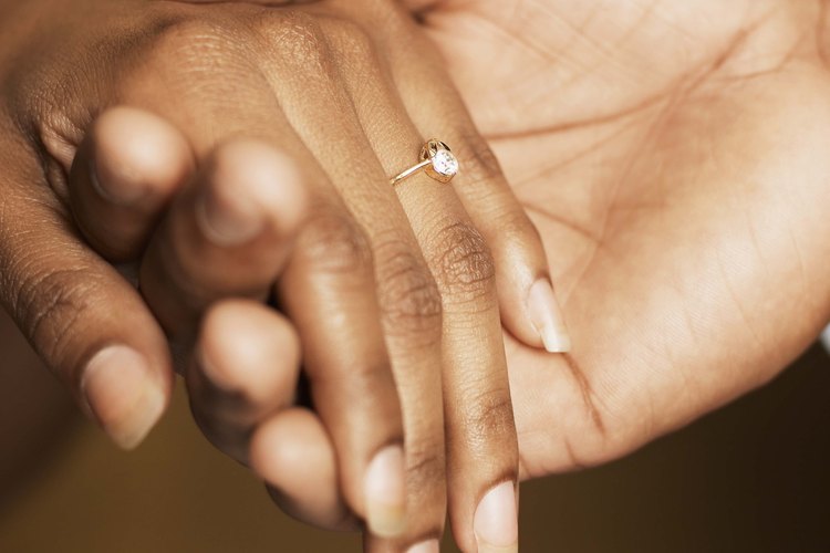 Elegir un anillo de compromiso es sólo el comienzo de tu viaje.