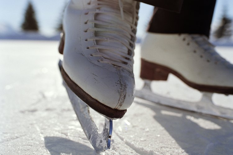 Patina sobre hielo con los niños.