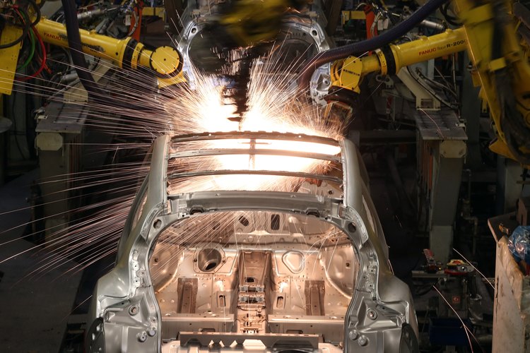 La soldadura de resistencia es la más utilizada en la industria automotriz.