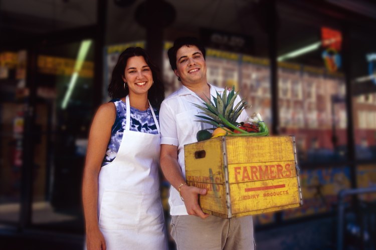 En todo el país hay mercados de productores donde se venden productos agrícolas frescos.