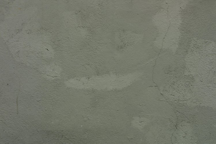 Pulir tu concreto ayuda a eliminar las manchas.