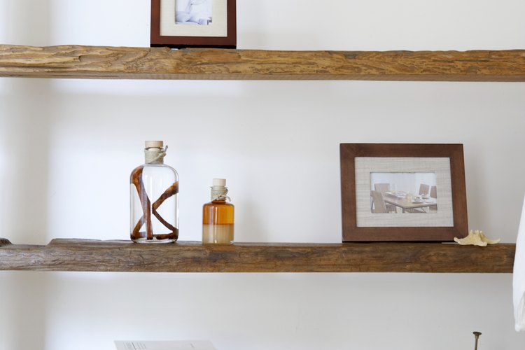La madera natural es considerada neutral.