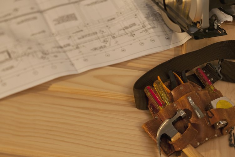 ANSI también ha emitido normas sobre cómo dibujar los tornillos y accesorios roscados.