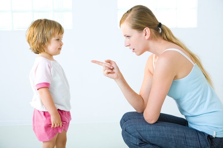 Las mamás actuales aplican castigos menos duros que en los años 50.