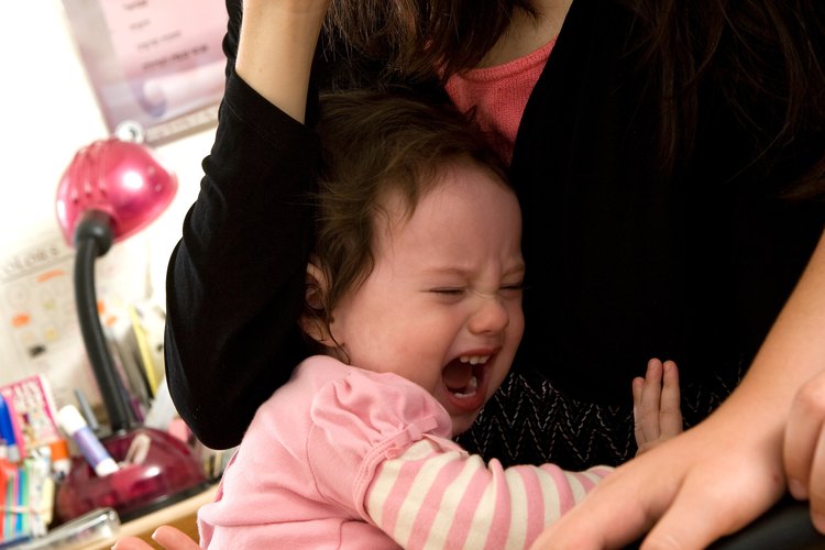 La frustación de un niño a menudo se puede convertir en un berrinche.