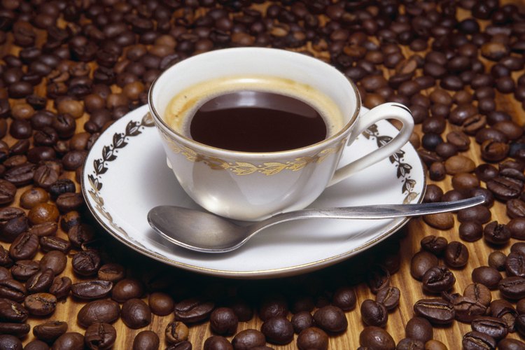 Las máquinas espresso se utilizaron por primera vez a principios y mediados del siglo XIX.