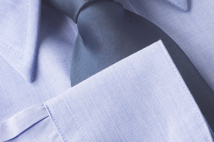 Las camisas hechas a mano son de mejor calidad.