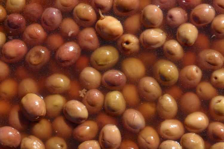 La producción de aceituna es una de las industrias más antiguas de Italia.