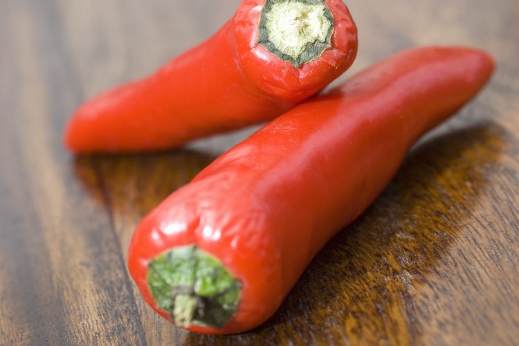 La pimienta de Cayena está hecho de chiles secos.