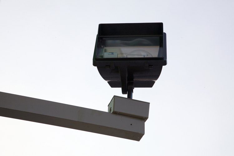 Los temporizadores Intermatic pueden controlar aparatos como luces al aire libre y calentadores de agua.