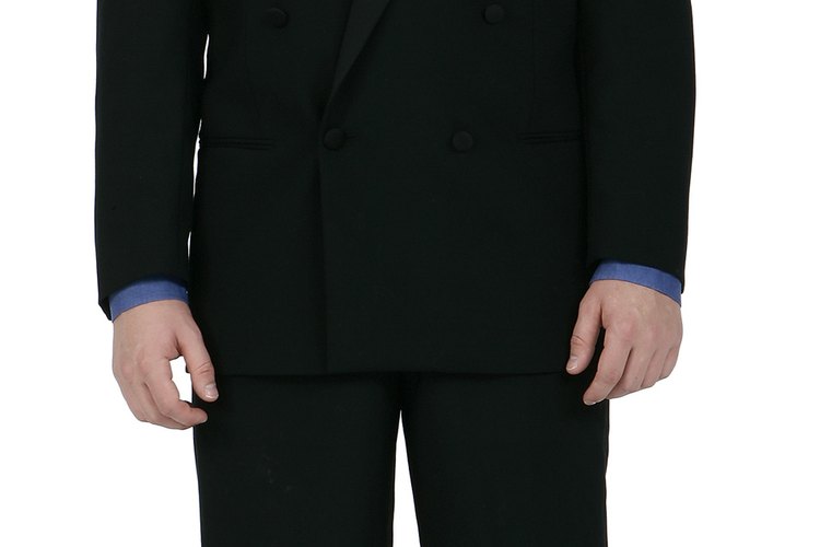 Trajes.
