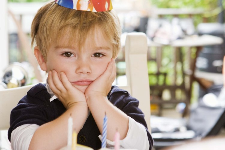 El pastel no tiene por qué ser el centro de atención en la fiesta de tu hijo.