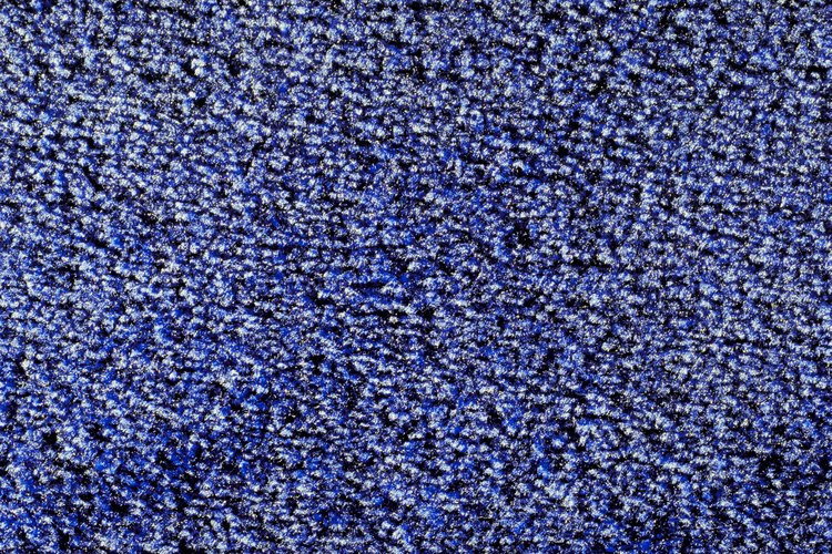 Cómo utilizar bicarbonato de sodio para limpiar la alfombra.