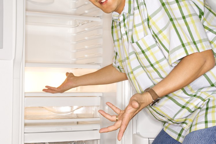 Si tu refrigerador Frigidaire no mantiene fría tu comida o si la congela, necesitas ajustar el termostato.