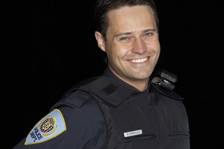 Conviértete en oficial de policía.