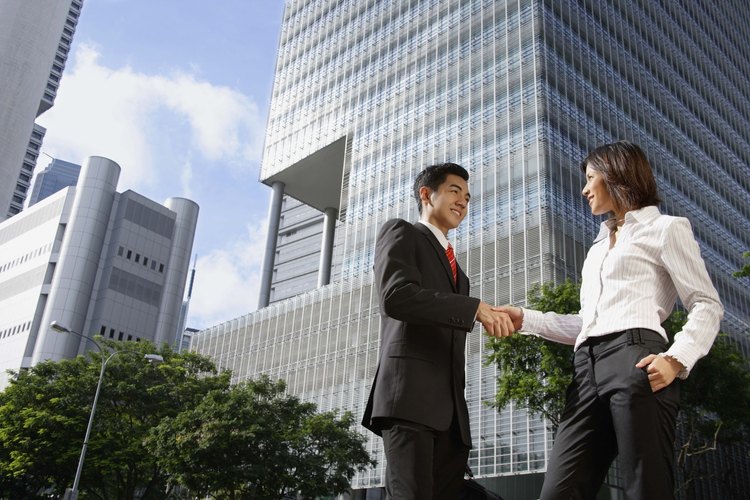 A diferencia de los factores externos, una empresa tiene el control de los factores internos que pueden influir en el rendimiento de ventas.