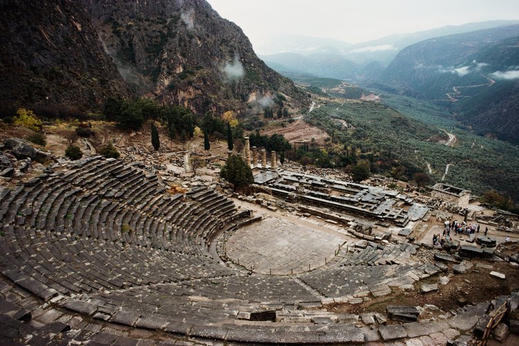Los anfiteatros griegos fueron los precursores de los anfiteatros modernos como el Hollywood Bowl.