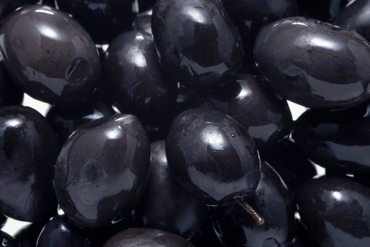 Las variedades de aceitunas ricas en aceite funcionan mejor con el método de curado de sal.
