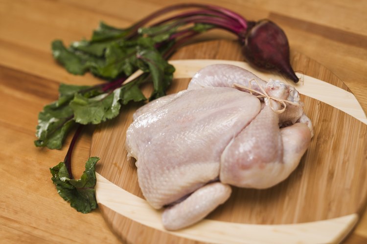 Conocer las señales de un pollo en mal estado puede ayudarte a prevenir enfermedades.